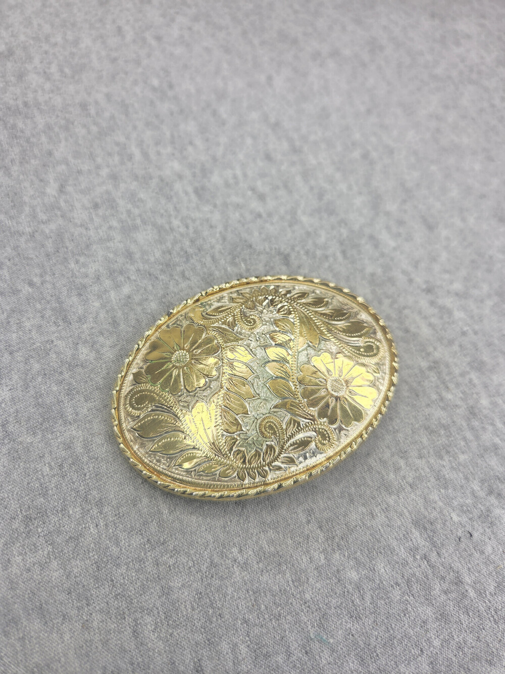Vintage Womens Oval Belt Buckle Two Tone Gold Silver Engraved Floral Leaf